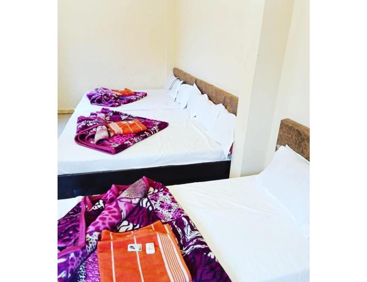 Hotel Mahakal Vishram, Ujjain Bagian luar foto