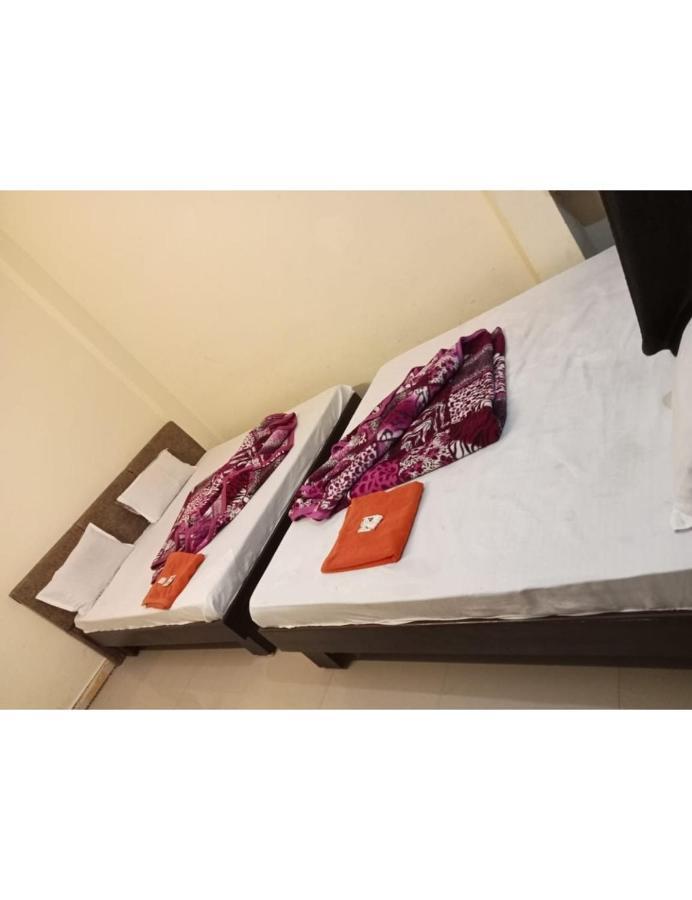 Hotel Mahakal Vishram, Ujjain Bagian luar foto
