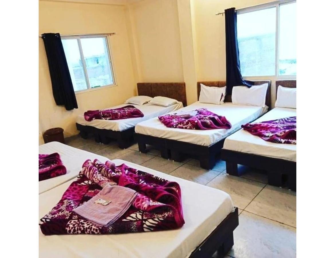 Hotel Mahakal Vishram, Ujjain Bagian luar foto