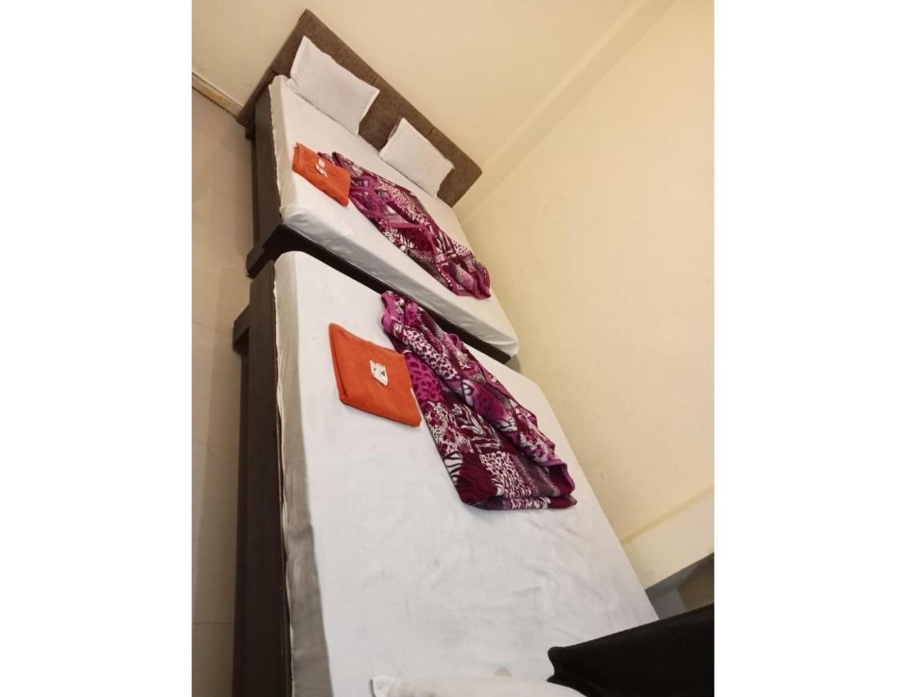 Hotel Mahakal Vishram, Ujjain Bagian luar foto