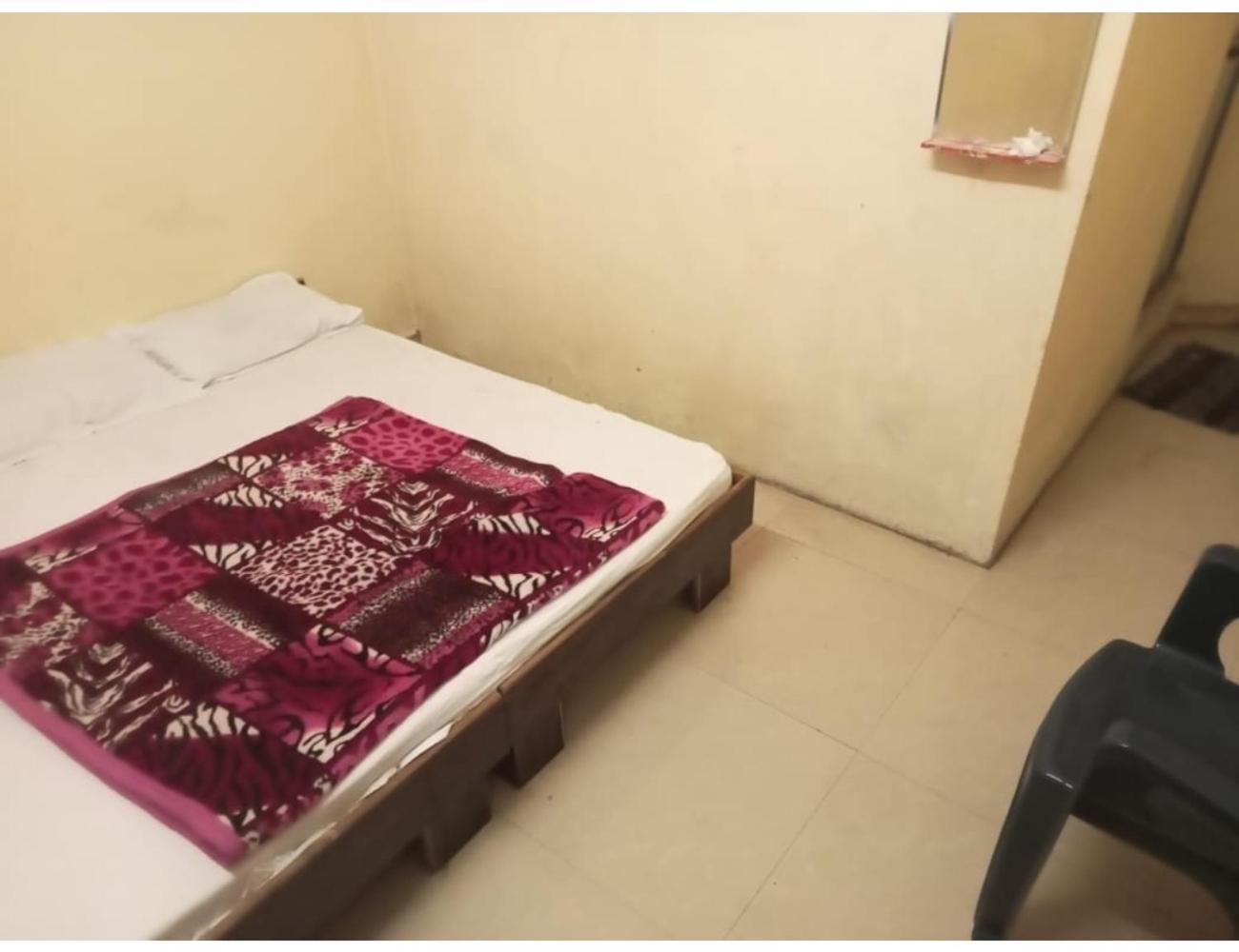 Hotel Mahakal Vishram, Ujjain Bagian luar foto
